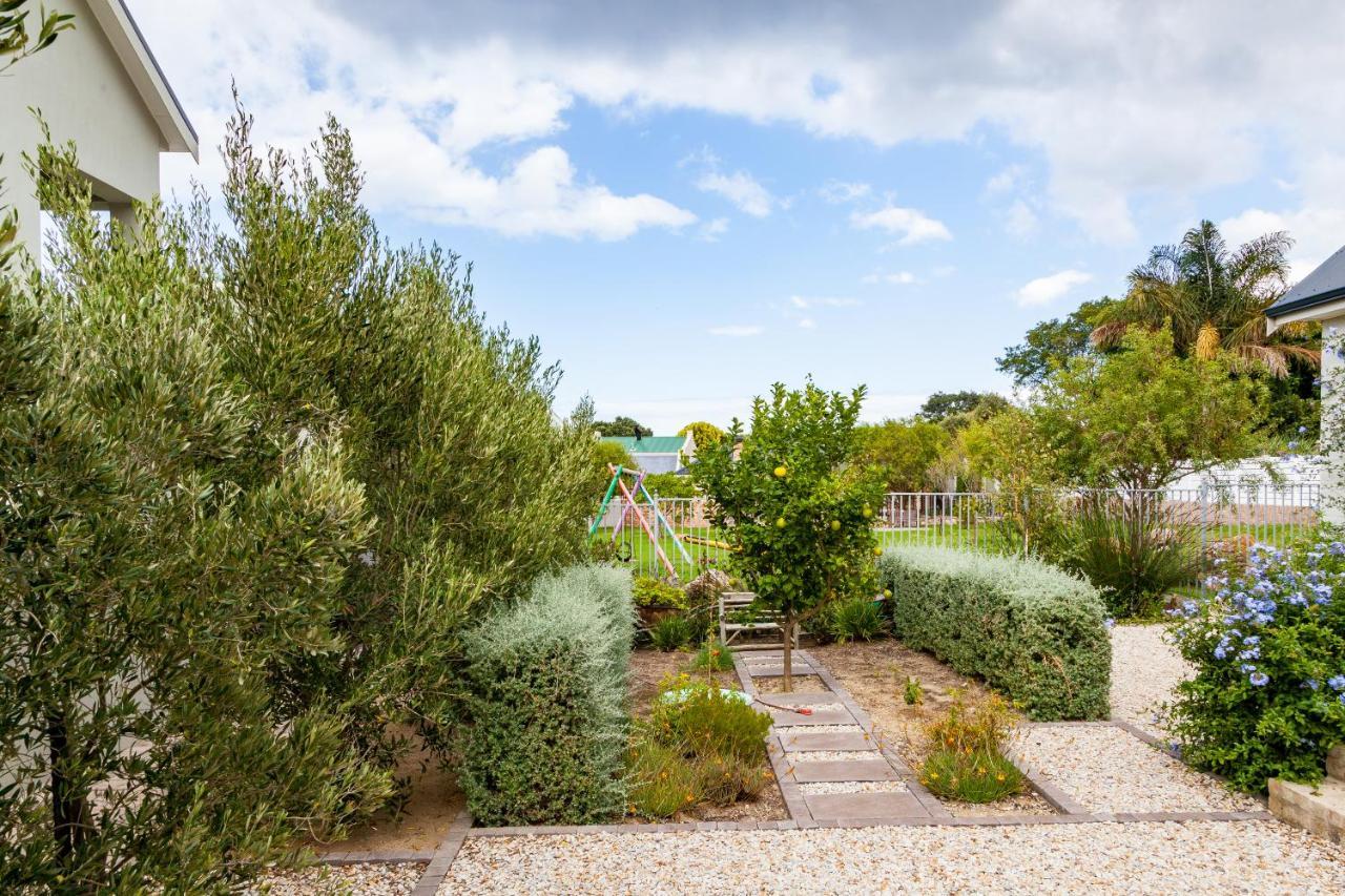 Nerf-Af Rooms And Cottage At Onrus , Hermanus Bagian luar foto